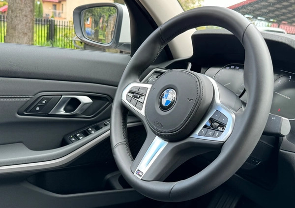 BMW Seria 3 cena 124500 przebieg: 49000, rok produkcji 2020 z Kamieńsk małe 232